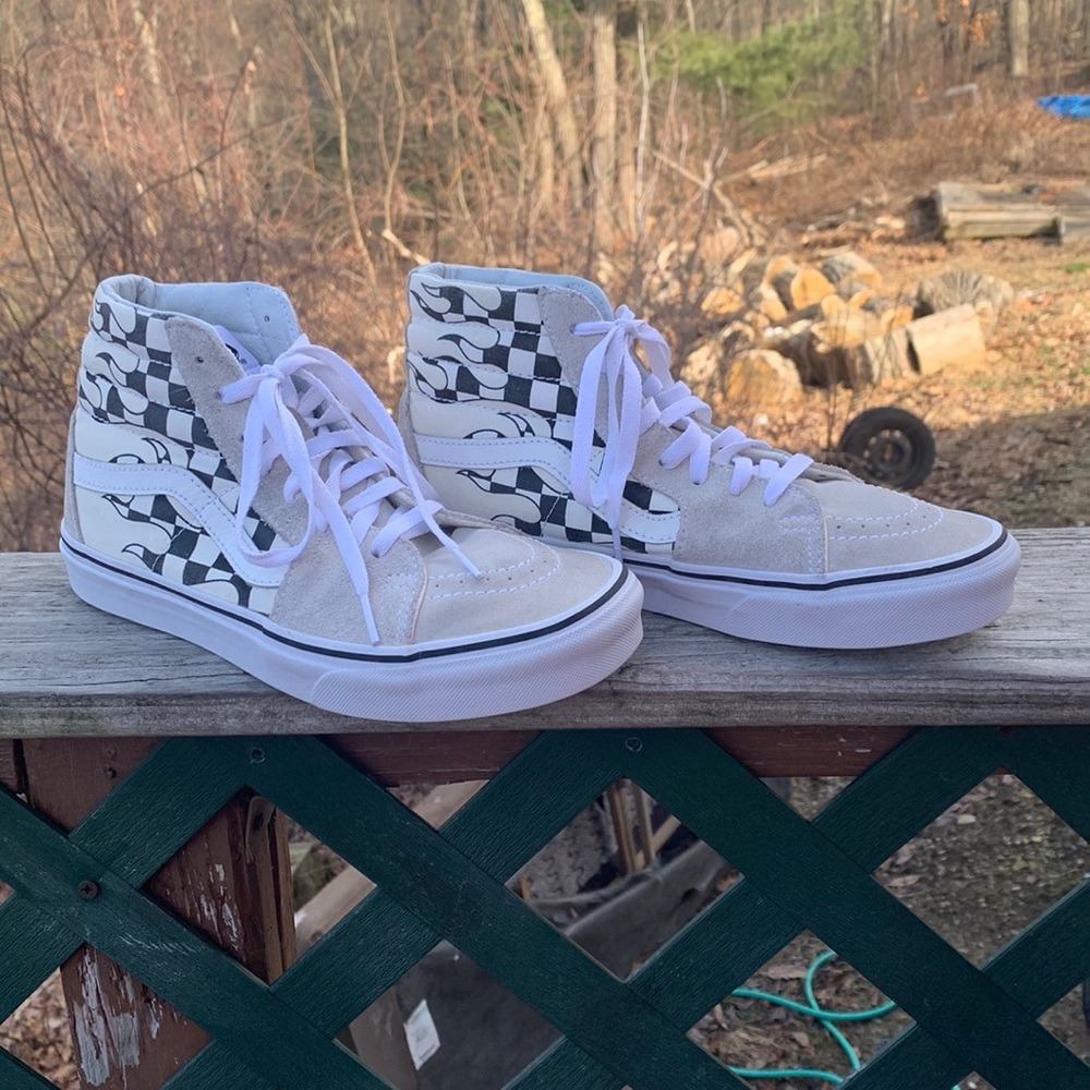 Vans Off the wall High top Sneakers Sz 7.5